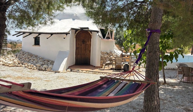 Dome in the mountains, secluded and peaceful. Pets welcome! in Lorca