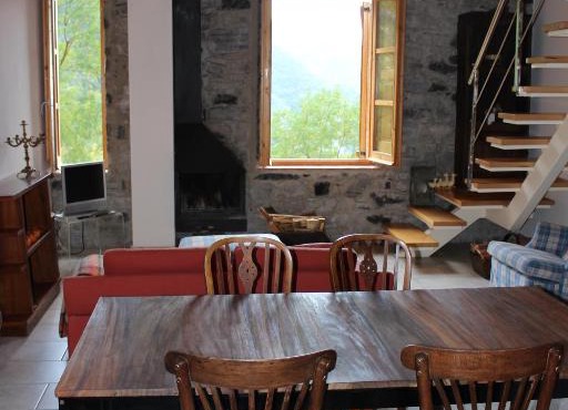 Duplex para 4 en Cercs, Berga- A 30 mins del Pedraforca in Sant Corneli de Cercs