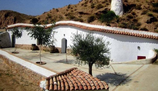 Eccentric Cave House in Lopera with Terrace in Lopera