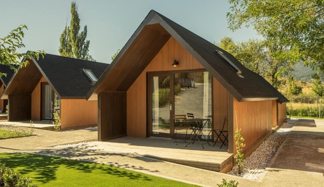 El Arrebol Comfort Camp in Jaca