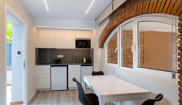 Els Vents - Aparthotel with Swimming Pool in Vilassar de Mar