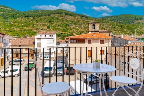 Encantos del Jerte Apartamentos in Navaconcejo