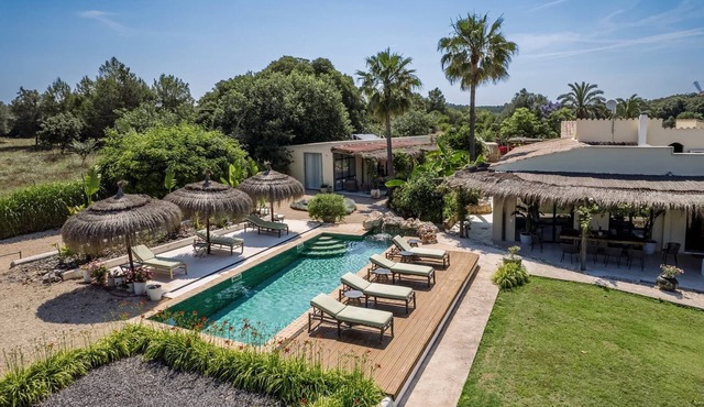 Endless Villa in Llubí