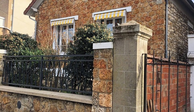 Ermont architect-designed house 20 minutes from Paris in Ermont