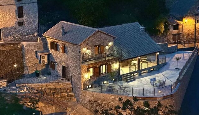 Estrella del Pirineo Castiello Jaca in Talavera de la Reina