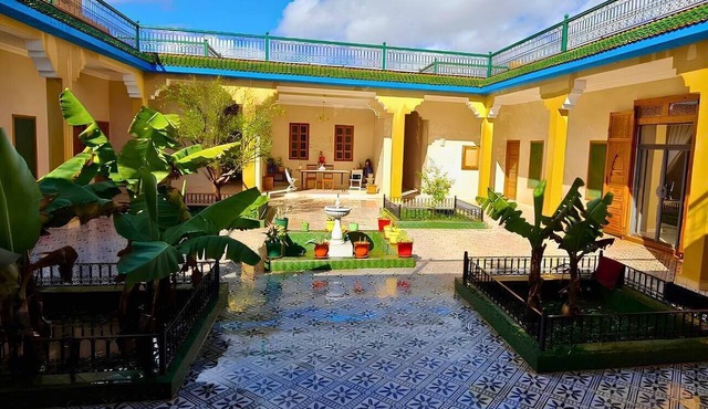Exclusive Private Riad for 6 People - Half-Board - Staff on Hand