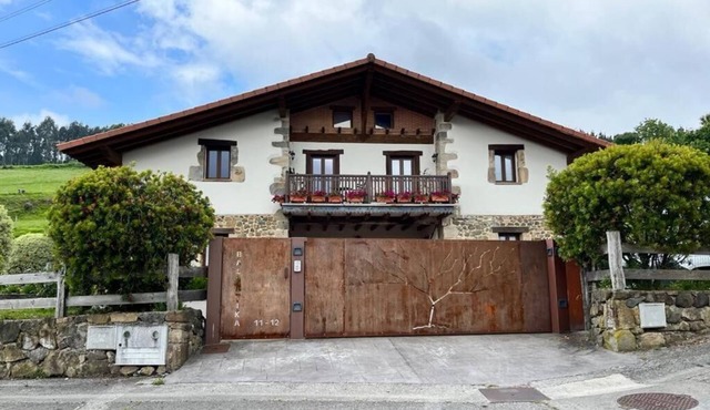 EXTEKONE-A Mountain apartment (pet friendly) in Forua