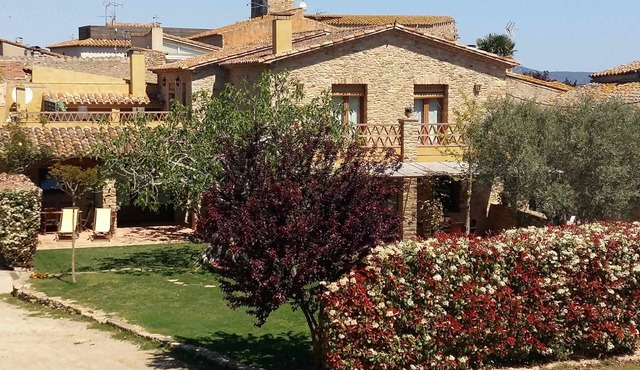 FOR GROUPS, FAMILIES TOTAL RELAX 10/12 PAX in Sant Feliu De Boada
