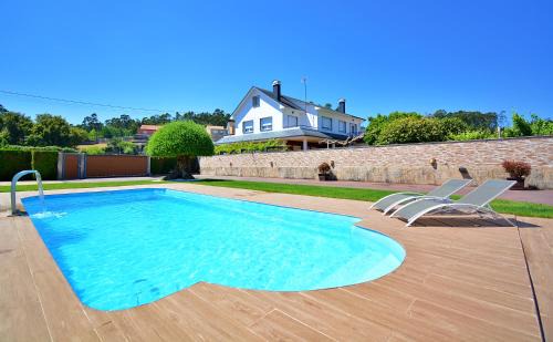 GALIHOST - Chalet con piscina en Vilagarcía de Arousa in Vilagarcia de Arousa