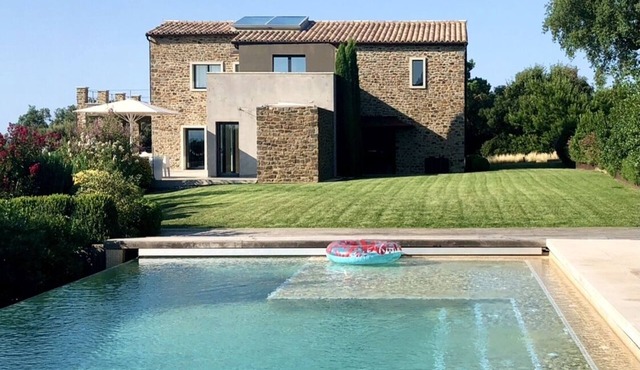 GIRONA VILLA WITH STUNNING VIEWS in Girona