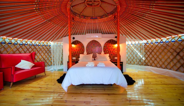 Glamping El Jardin De Las Delizias, Valle del Jerte, Spain in casas del castañar