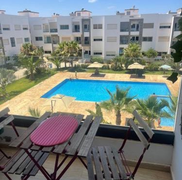 Hébergement entier vue piscine