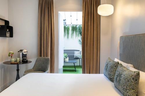 Hôtel Eiffel Saint Charles in Paris