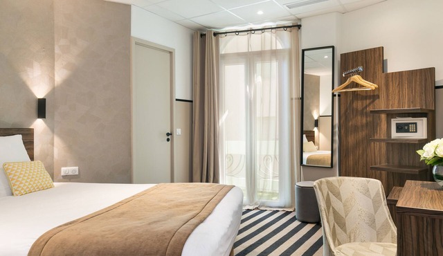 Hôtel Locarno Nice in Nice