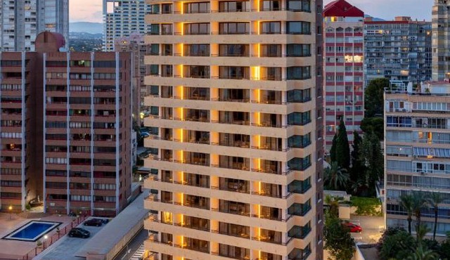 Halley Hotel and Apartments, Affiliated by Meliá in Benidorm
