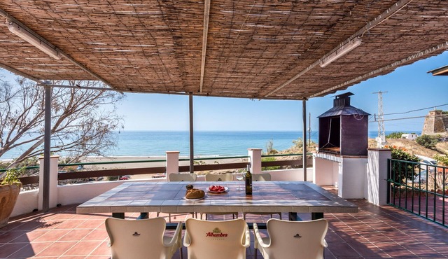 Holiday Home 'Casa Del Pipa Con Vistas Al Mar' with Sea View, Wi-Fi and Air Conditioning in Benajarafe