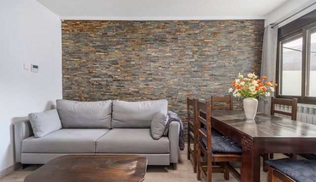 Holiday Home 'El Cierzo De Sediles' with Mountain Views, Wi-Fi & Air Conditioning in Sediles