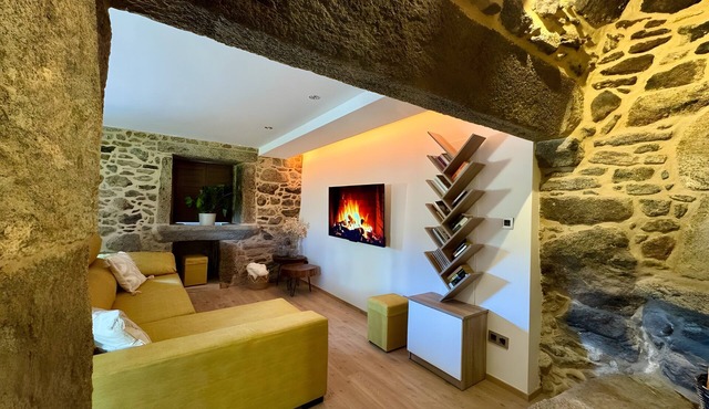 Holiday Home 'Mar Do Val' with Mountain Views and Wi-Fi in Muxía