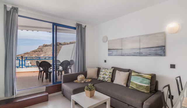 Holiday Home 'Taurito Big Terrace' with Sea View, Shared Pool & Wi-Fi in Taurito