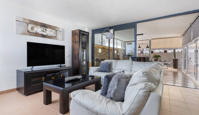 Holidays at 'Casa Carmina' with Sea View, Wi-Fi and Air Conditioning in Costa Calma