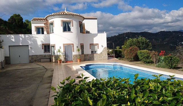 Holliday Villa for 5 persons with swimming pool and great views in Torrox