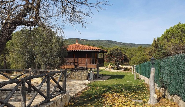 Homerez - Spacious Villa in Querol with Private Pool and Jacuzzi in Querol