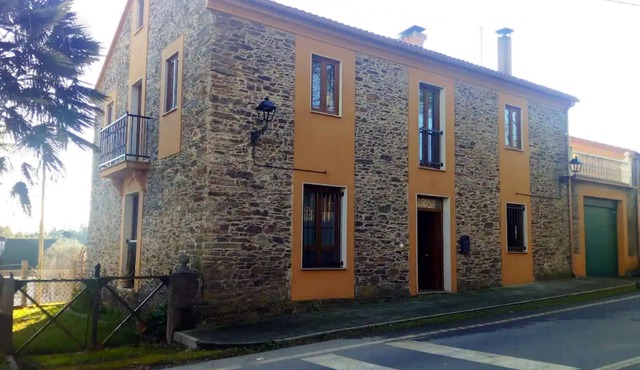 Homerez - Villa for 8 ppl. with swimming-pool and garden at Empalme de Vilar in Empalme de Vilar
