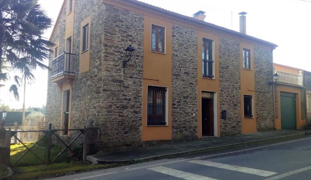 Homerez - Villa in Empalme de Vilar, mountain view in Empalme de Vilar