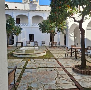 Hospedería Convento de la Parra in La Parra