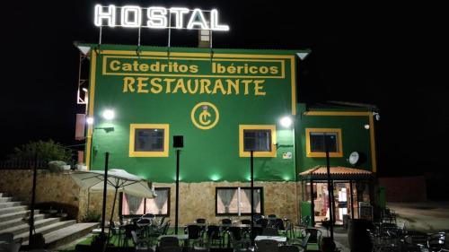 Hostal Catedritos Ibéricos A-5 Km 154 A 5 KM DE OROPESA A 1 KM DE HERRERUELA DE OROPESA in Herreruela de Oropesa