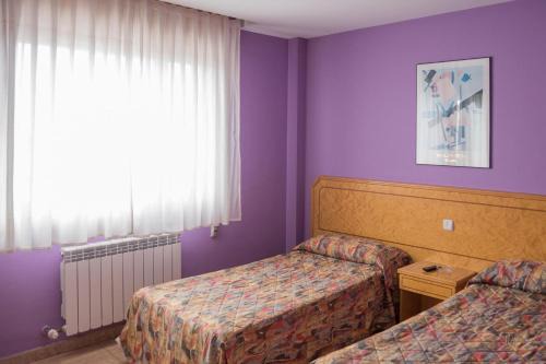 HOSTAL DON JAVIER in Ororbia
