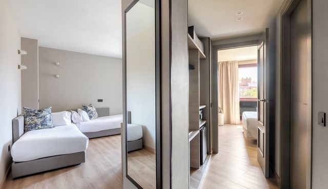 Hotel Acta Piramides in Madrid