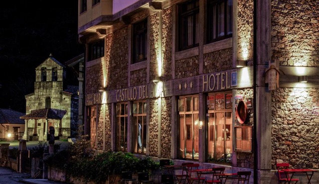 Hotel Castillo del Alba in Pola de Somiedo