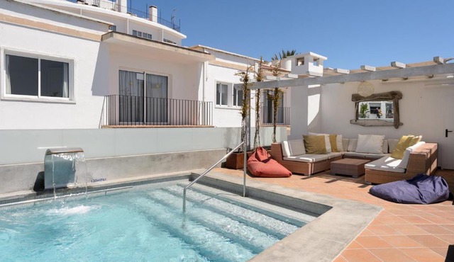 Hotel Cenit & Apts Sol y Viento in Ibiza Town