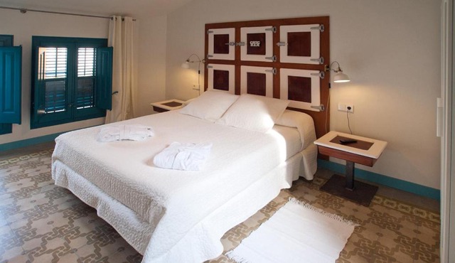 Hotel Hostal Chic in Sant Feliu de Guíxols