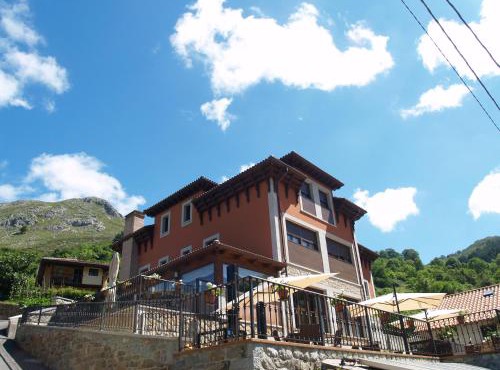 Hotel La Casona de Llerices in Llerices