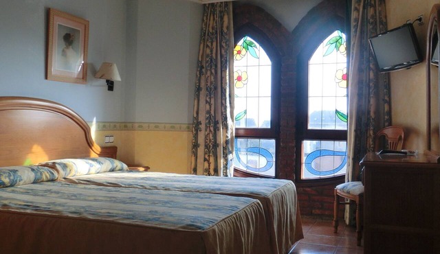 Hotel Las Ruedas in Barcena de Cicero