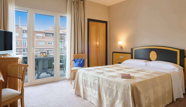 Hotel Macià Cóndor in Granada