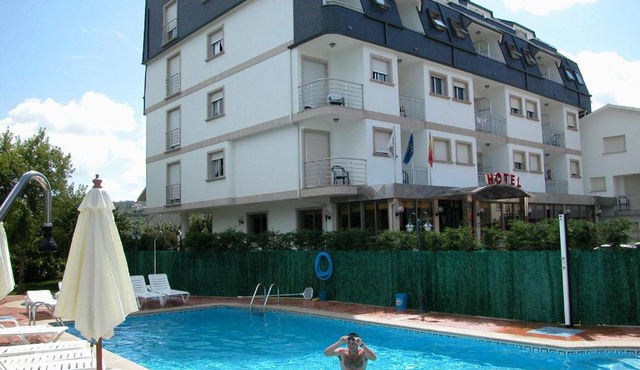 Hotel Piñeiro 2 Estrellas Superior in A Lanzada