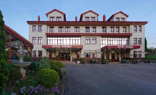 Hotel Piedra in Perlora