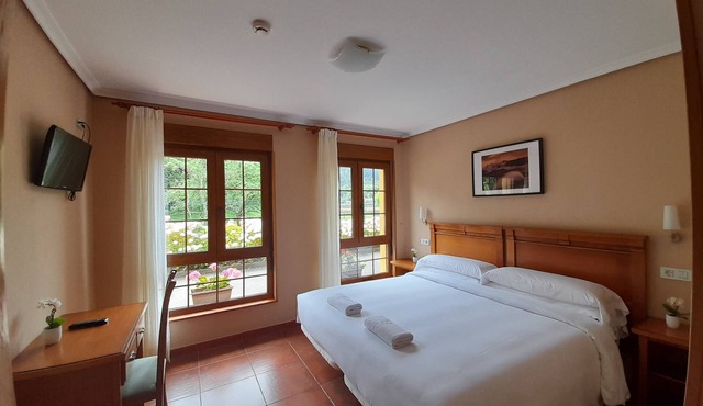 Hotel Pugide in Llanes