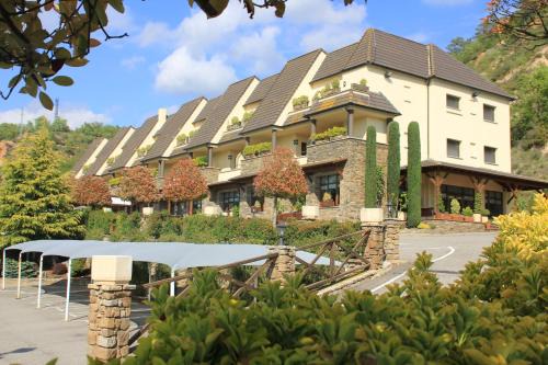 Hotel Restaurant Cal Petit in Oliana