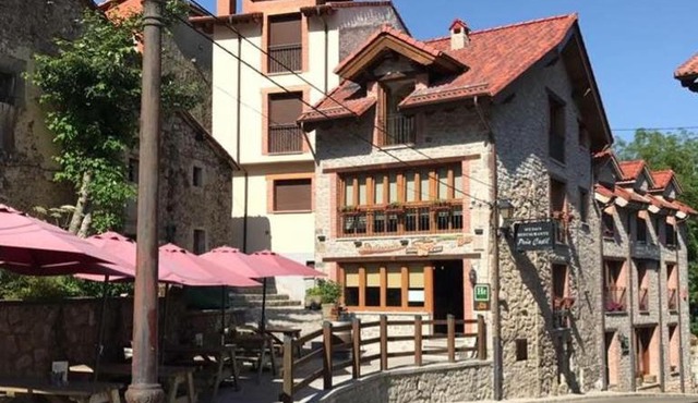 Hotel Rural Peña Castil in Sotres