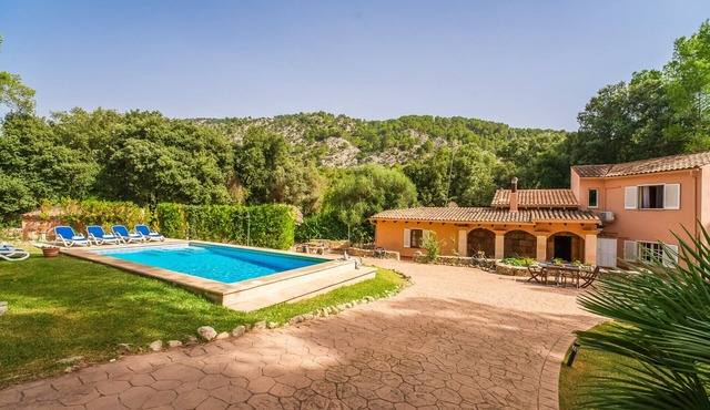 House in Mallorca Esteban with private pool in Sa Pobla