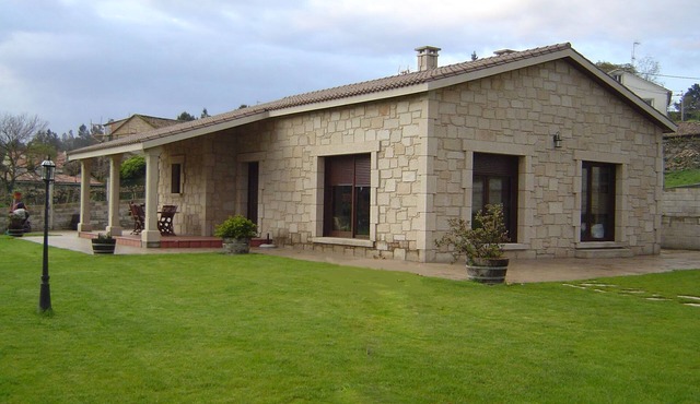 House with pool Pedriña - WIFI in Ames