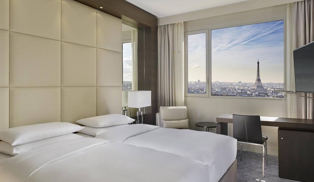 Hyatt Regency Paris Etoile in Paris