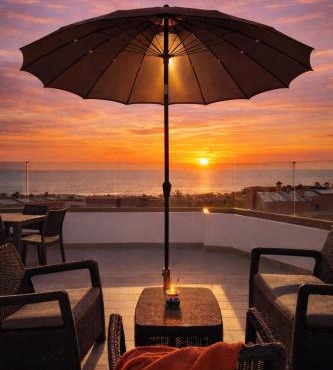 Imi Villa with 4 Apartments Walk to Beach&Rooftop