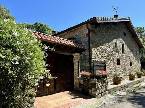La casa de Chipi Lacavada in La Cavada