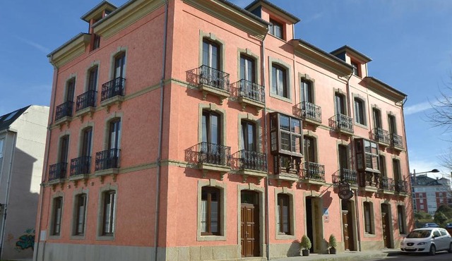 La Casona de Lazúrtegui in Ribadeo