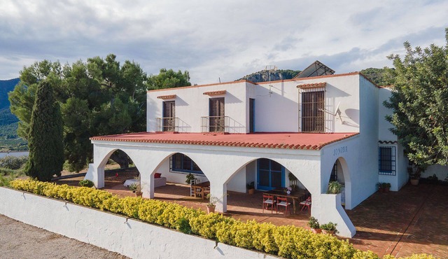 La Sonora, rural house with wonderful views and natural swimming pool. Reconnection! in Artana